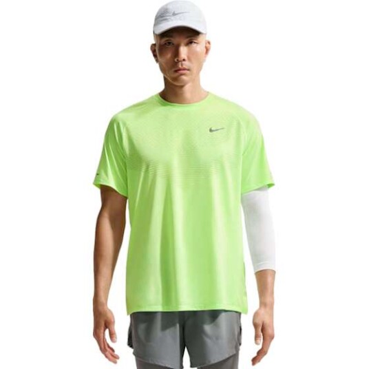 Nike Dri FIT ADV Stride Top Herre Lime Blast/Reflective Silver L Nike Dri FIT ADV Stride Top Herre Lime Blast/Reflective Silver L