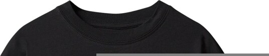Calvin Klein T skjorte SvartSvart Calvin Klein 8 år (128) T skjorte