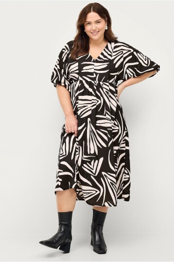 Ellos Plus Collection Kjole Cilla Svart Ellos Plus Collection Kjole Cilla Svart