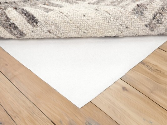 Anti slip/Antiskli Størrelse: 220 x 330 cm