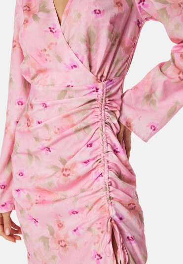 Bubbleroom Occasion Drawstring L/S Midi Dress Pink/Floral 46 Bubbleroom Occasion Drawstring L/S Midi Dress Pink/Floral 46