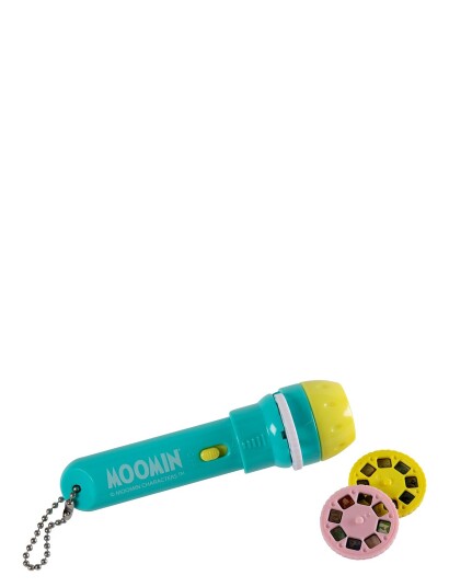 Dsignhouse Moomin Moomin Lommelykt Projektor Multi Patterned 11,3cm Dsignhouse Moomin Moomin Lommelykt Projektor Multi Patterned 11,3cm
