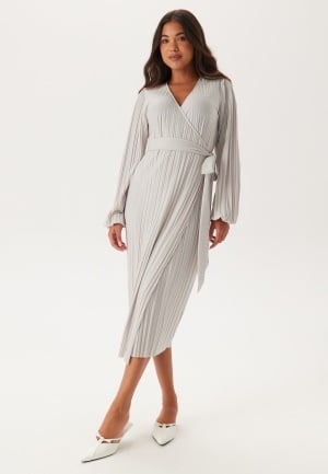 BUBBLEROOM Pleated Wrap Dress Light beige M