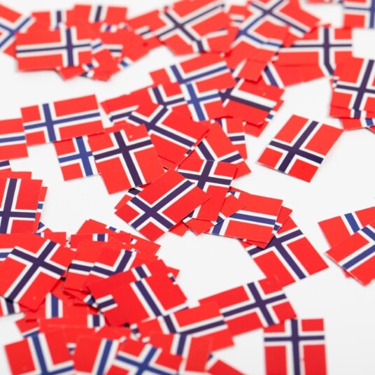 Bordkonfetti Norske Flagg 150 stk Bordkonfetti Norske Flagg 150 stk