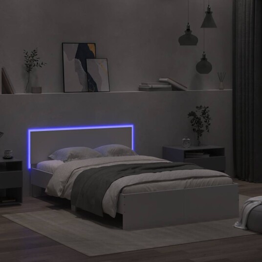  Sengeramme med hodegavl og LED hvit 120x190 cm 3207637