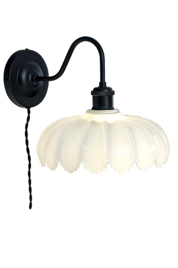 Sofia vegglampe Svart / Hvit Sofia vegglampe Svart / Hvit