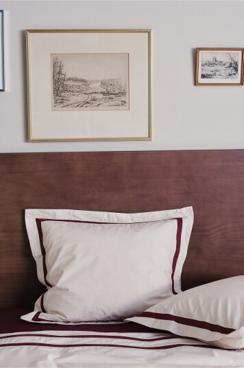 Jotex Putetrekk 2 pakke 50x60 Cm Beige/vinrød PASSPARTOUT Kjøp Putevar hos Jotex Jotex Putetrekk 2 pakke 50x60 Cm Beige/vinrød PASSPARTOUT Kjøp Putevar hos Jotex