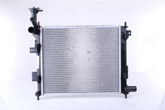 Radiator NISSENS 66747