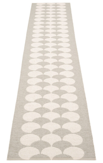 Pappelina Poppy matte lin vanilje 70x350 cm