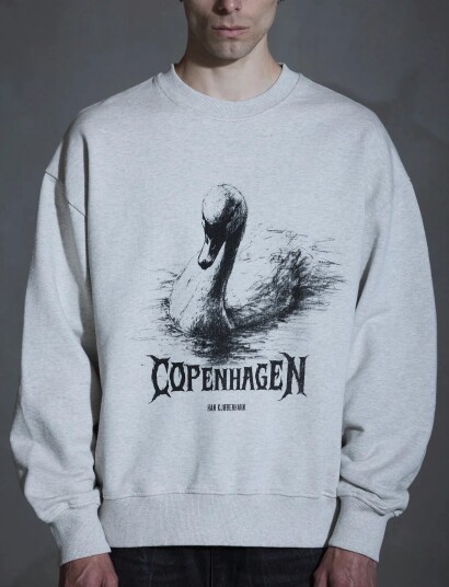 HAN Kjøbenhavn Hk Swan Oversized Crewneck Grey M HAN Kjøbenhavn Hk Swan Oversized Crewneck Grey M