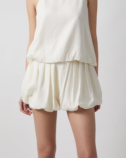 One & Other Shorts Balloon Creme 36