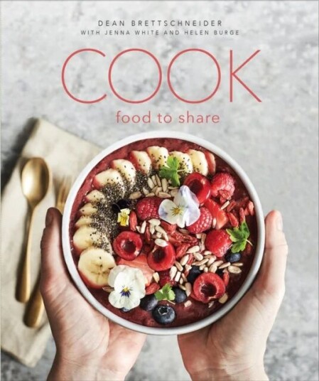 Cook Av Dean Brettschneider, Jenna White, Helen Burge