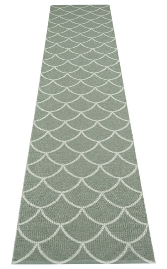 Pappelina Kotte matte army 70x375 cm