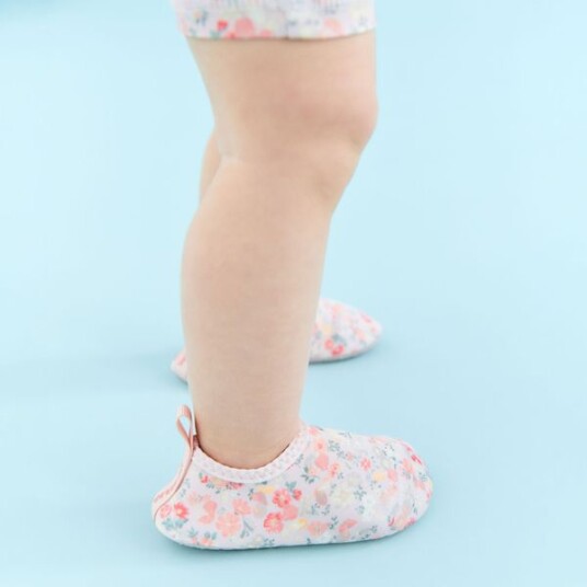 Wheat Swimshoe Dolphin Pink 29