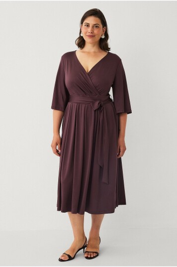 Ellos Plus collection Kjole med trompetermer Brun