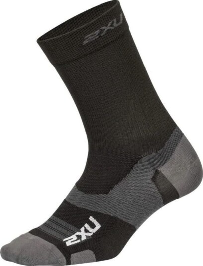2XU Vectr Light Cushion Crew Sock 38-41.5, Black/Titanium 2XU Vectr Light Cushion Crew Sock 38-41.5, Black/Titanium