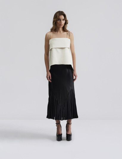 Malina Penelope Frill Detailed Midi Skirt Black XS Malina Penelope Frill Detailed Midi Skirt Black XS
