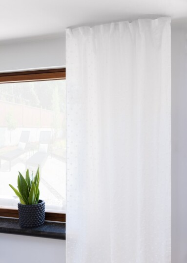 Gardiner Lingardin Elsa hvit Størrelse: 145 x 300 cm Gardiner Lingardin Elsa hvit Størrelse: 145 x 300 cm