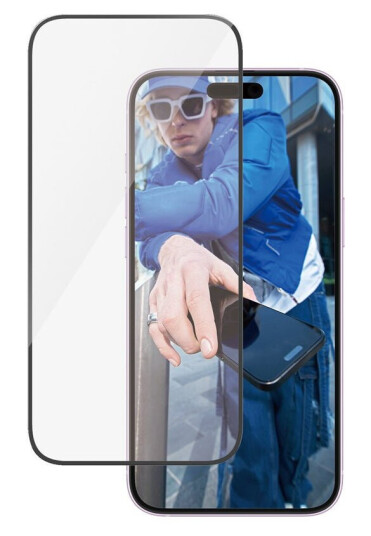 PanzerGlass Ultra-Wide Fit Skjermbeskytter til iPhone 16 Plus med applikator