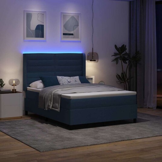 Boksfjøre Seng med Madrass & LED Blå 140x190 cm Stoff