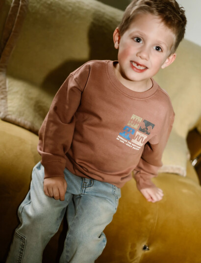 Daily 7 Oversized Sweater Artwork Brown 128 Daily 7 Oversized Sweater Artwork Brown 128