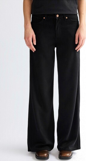 Wrangler Jeans World Wide Midnight Ride Svart