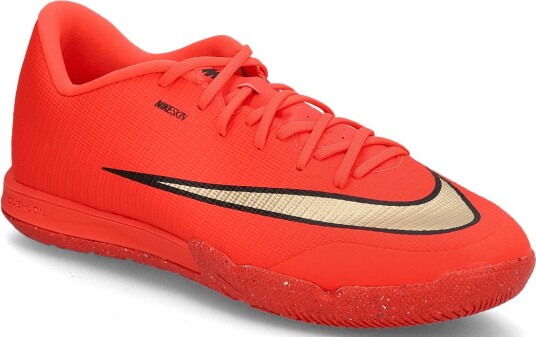 Nike Vapor 17 Academy Ic Red 39 Nike Vapor 17 Academy Ic Red 39