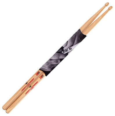 Vic Firth 8D American Classic Hickory Drumstick