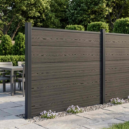 vidaXL Gjerdesett 180 x 105 cm WPC og Aluminium Svart