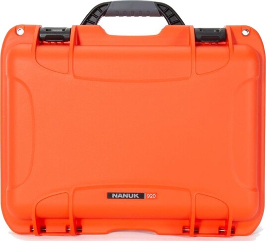 NANUK 933 Flightcase - 457x330x241mm - Grafitt NANUK 933 Flightcase - 457x330x241mm - Grafitt