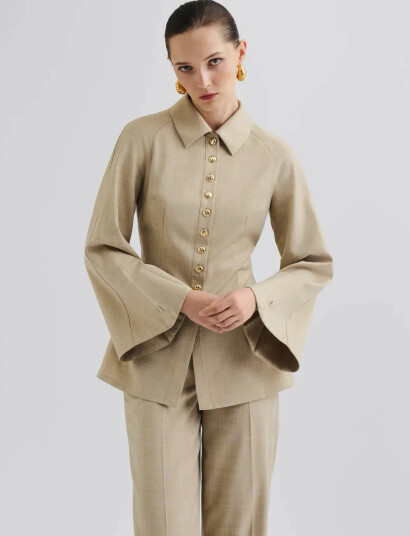 Malina Joan Tailored Fitted Button Shirt - Beige - 42 Malina Joan Tailored Fitted Button Shirt - Beige - 42