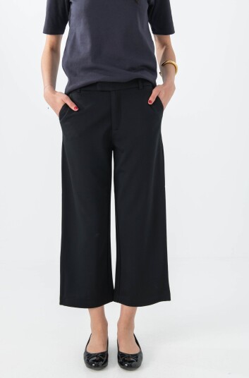 Only Poptrash Mid Waist Culotte Pant Sort M
