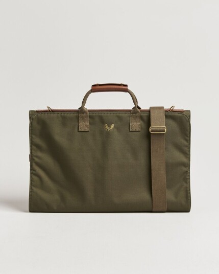 Bennett Winch Nylon Trifold Suit Carrier Olive Bennett Winch Nylon Trifold Suit Carrier Olive