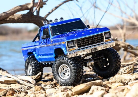 Traxxas 920464 TRX-4 Crawler F150 High Trail Blue RTR Traxxas 920464 TRX-4 Crawler F150 High Trail Blue RTR