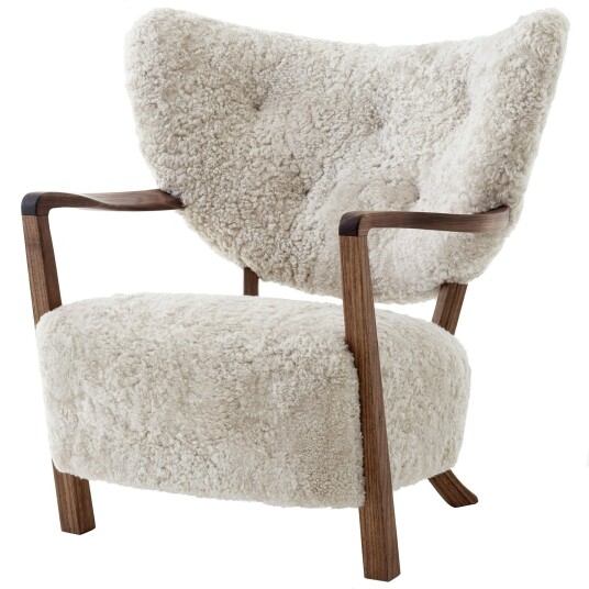 &Tradition Wulff ATD2 Sheepskin Moonlight / Oiled Walnut &Tradition Wulff ATD2 Sheepskin Moonlight / Oiled Walnut