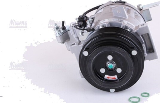 AC kompressor NISSENS 890880