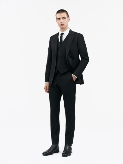 Tiger of Sweden Wayde Wool Travel Waitscoat Black Tiger of Sweden Wayde Wool Travel Waitscoat Black