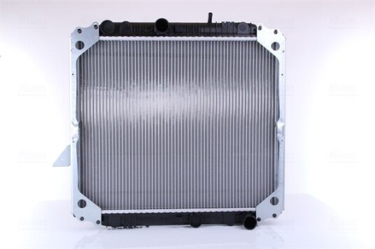 Radiator NISSENS 62747