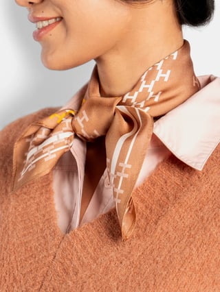 Hést Isadora Silk Scarf Small Brun ONE SIZE Hést Isadora Silk Scarf Small Brun ONE SIZE