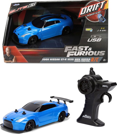 Jada Toys 1:24 Nissan GT-R Drift Radiostyrt Bil med Turbo og USB Lading Jada Toys 1:24 Nissan GT-R Drift Radiostyrt Bil med Turbo og USB Lading