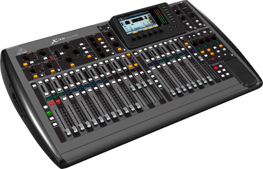 Behringer X32 Flyht Case Bundle Behringer X32 Flyht Case Bundle