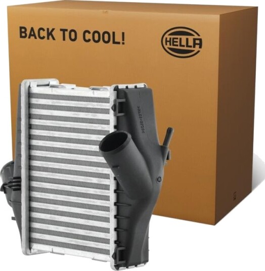 Intercooler HELLA 8ML 366 470-791