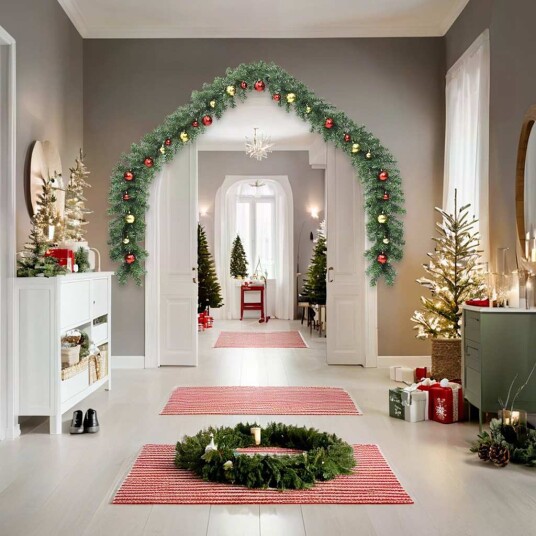 vidaXL Garland dekorert med julekuler og LED-lys 10 m vidaXL Garland dekorert med julekuler og LED-lys 10 m