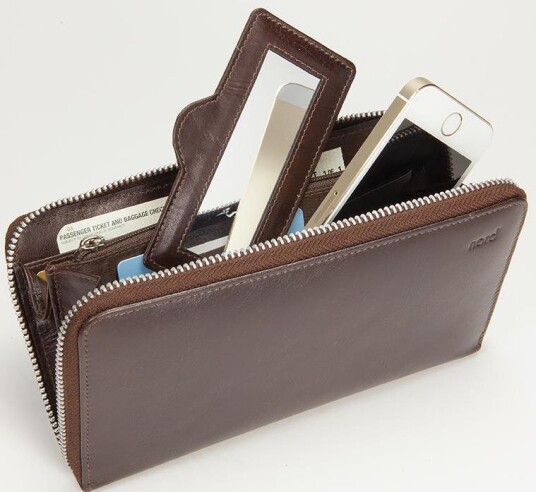 Nord Leather. Stor dame clutch med speil. 8 kortlommer/ IPhone. Brun