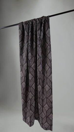 Gardin Della svart Størrelse: 140 x 260 cm