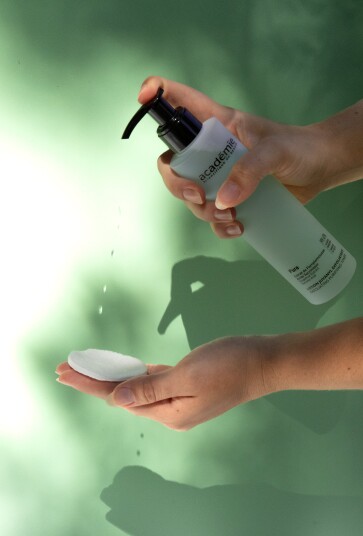 Académie Normalizing Toner