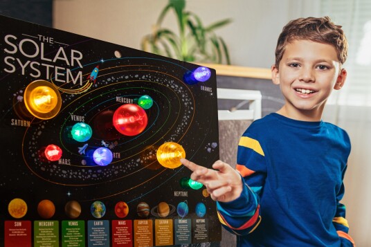 4M Kidzlabs / 3D-Solsystemet Lys-Op Plakat