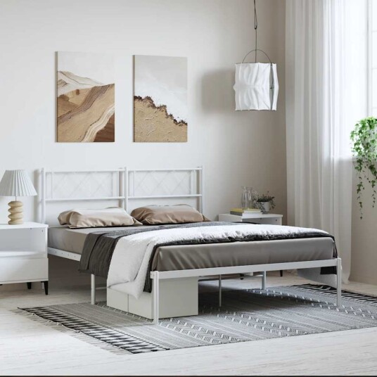 vidaXL Sengeramme i metall med hodegavl hvit 135x190 cm 8721012191044