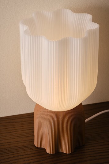 Jotex CAMIER bordlampe 3Dprintet Brun/hvit 2161784010 Jotex CAMIER bordlampe 3Dprintet Brun/hvit 2161784010