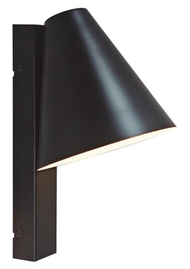 Wilmer vegglampe med USB - Svart